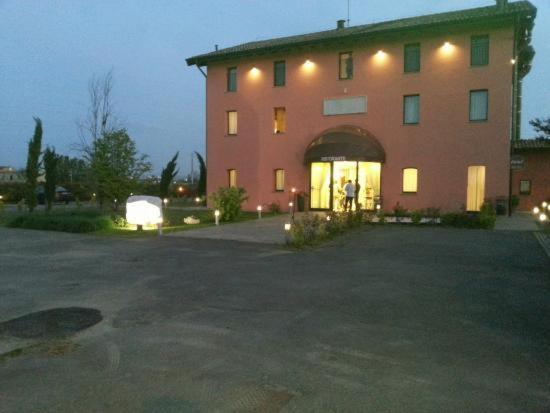 Hotel La Vecchia Reggio ريجّو إيميليا المظهر الخارجي الصورة