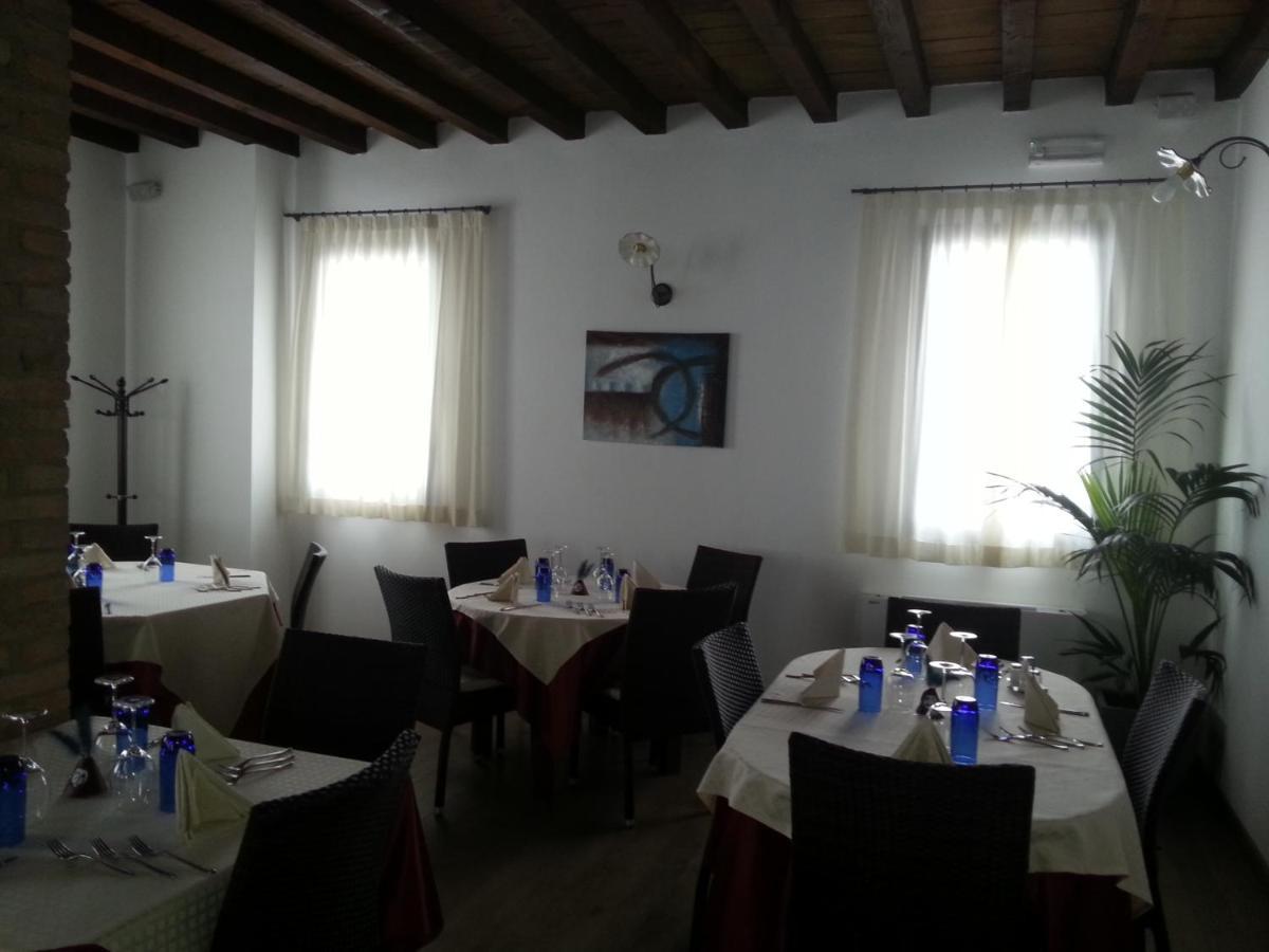 Hotel La Vecchia Reggio ريجّو إيميليا المظهر الخارجي الصورة