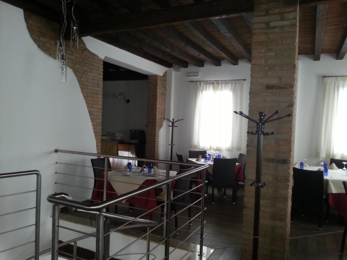 Hotel La Vecchia Reggio ريجّو إيميليا المظهر الخارجي الصورة