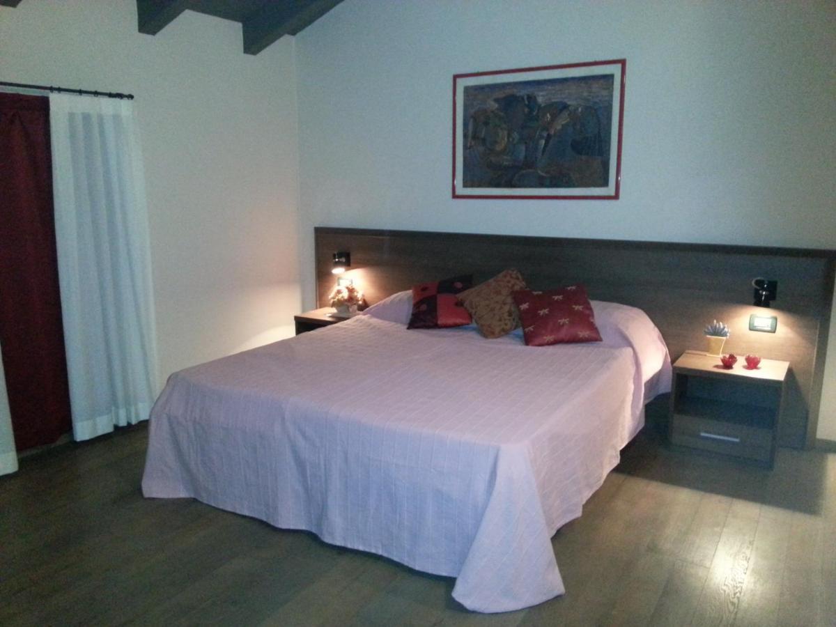 Hotel La Vecchia Reggio ريجّو إيميليا المظهر الخارجي الصورة